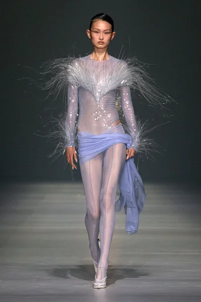Look 23